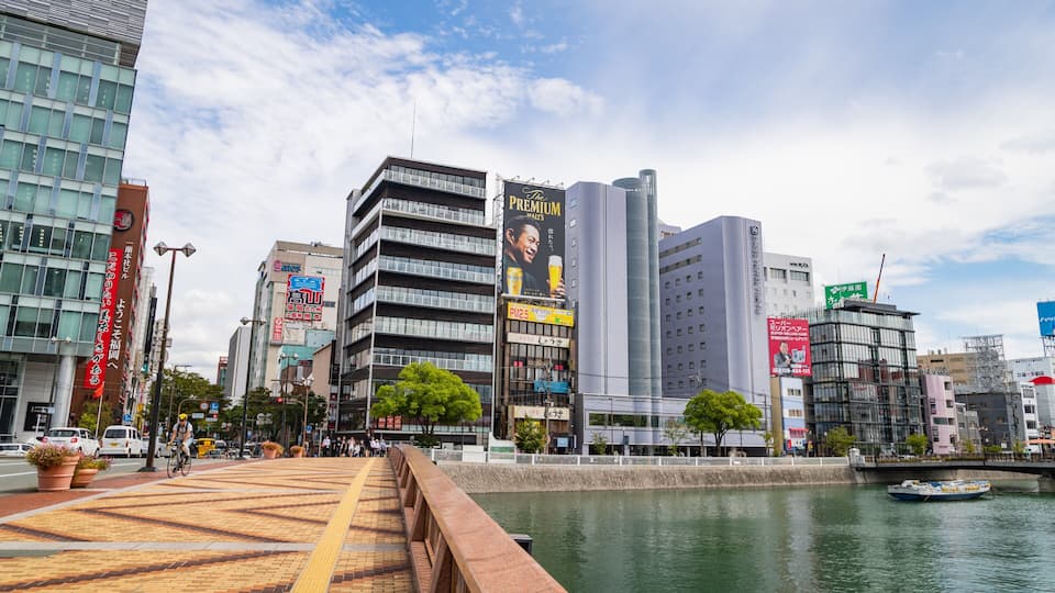 Nakasu showing a river or creek and a city