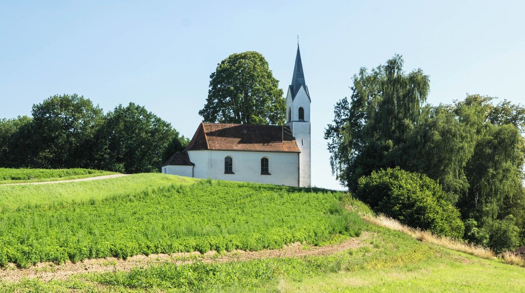 This is a photograph of an architectural monument. It is on the list of cultural monuments of Bayern, no. D-1-85-125-22