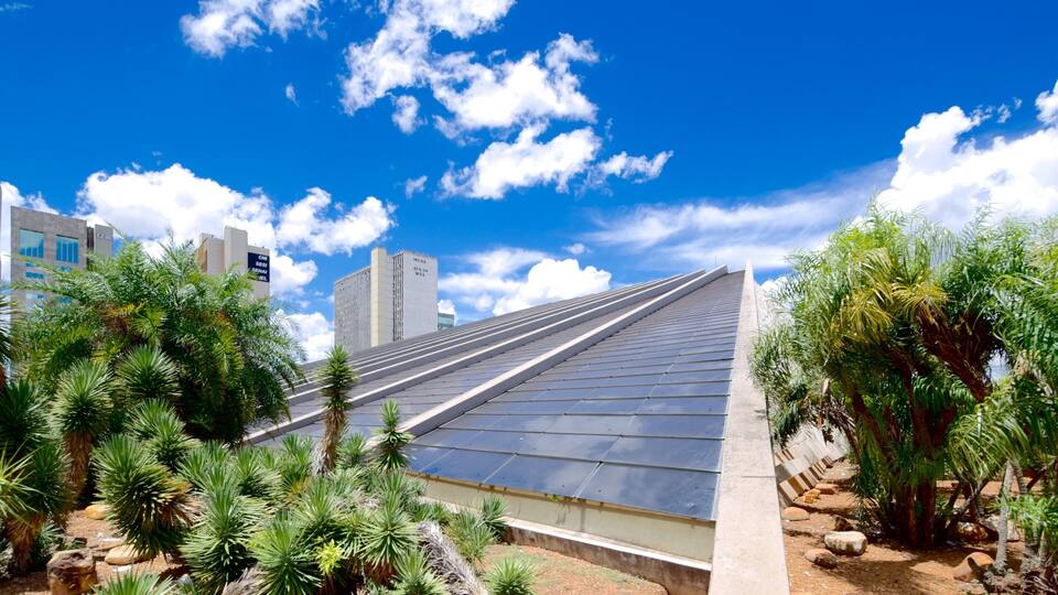 Claudio Santoro National Theater which includes modern architecture and a city