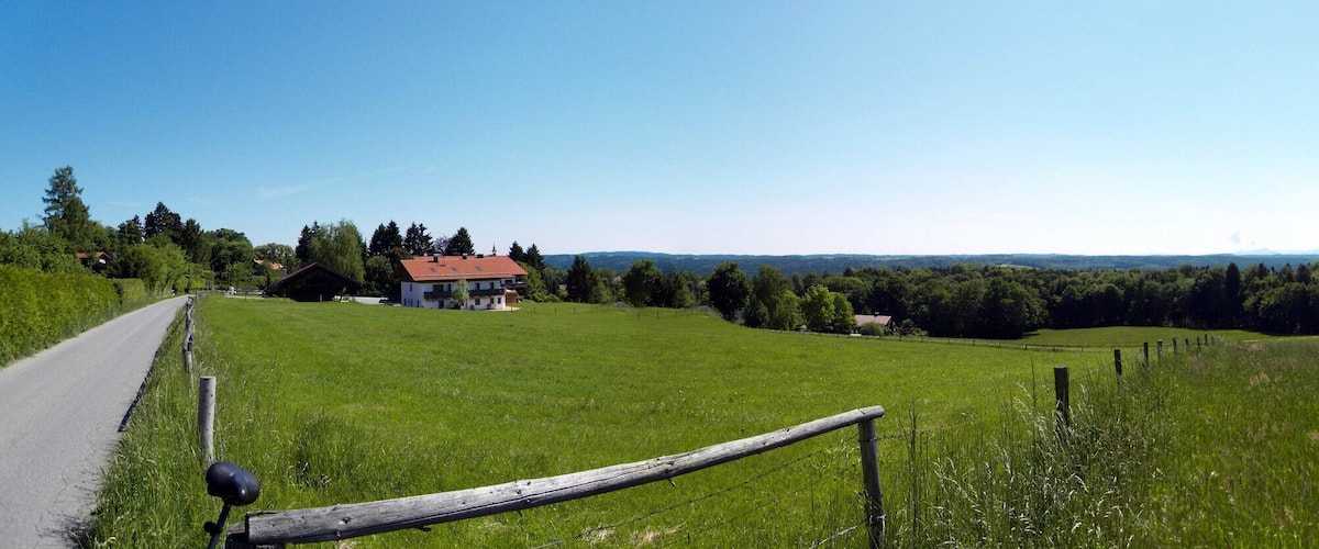 Auf dem Wanderweg Dorfen - Meilenberg (Panorama)