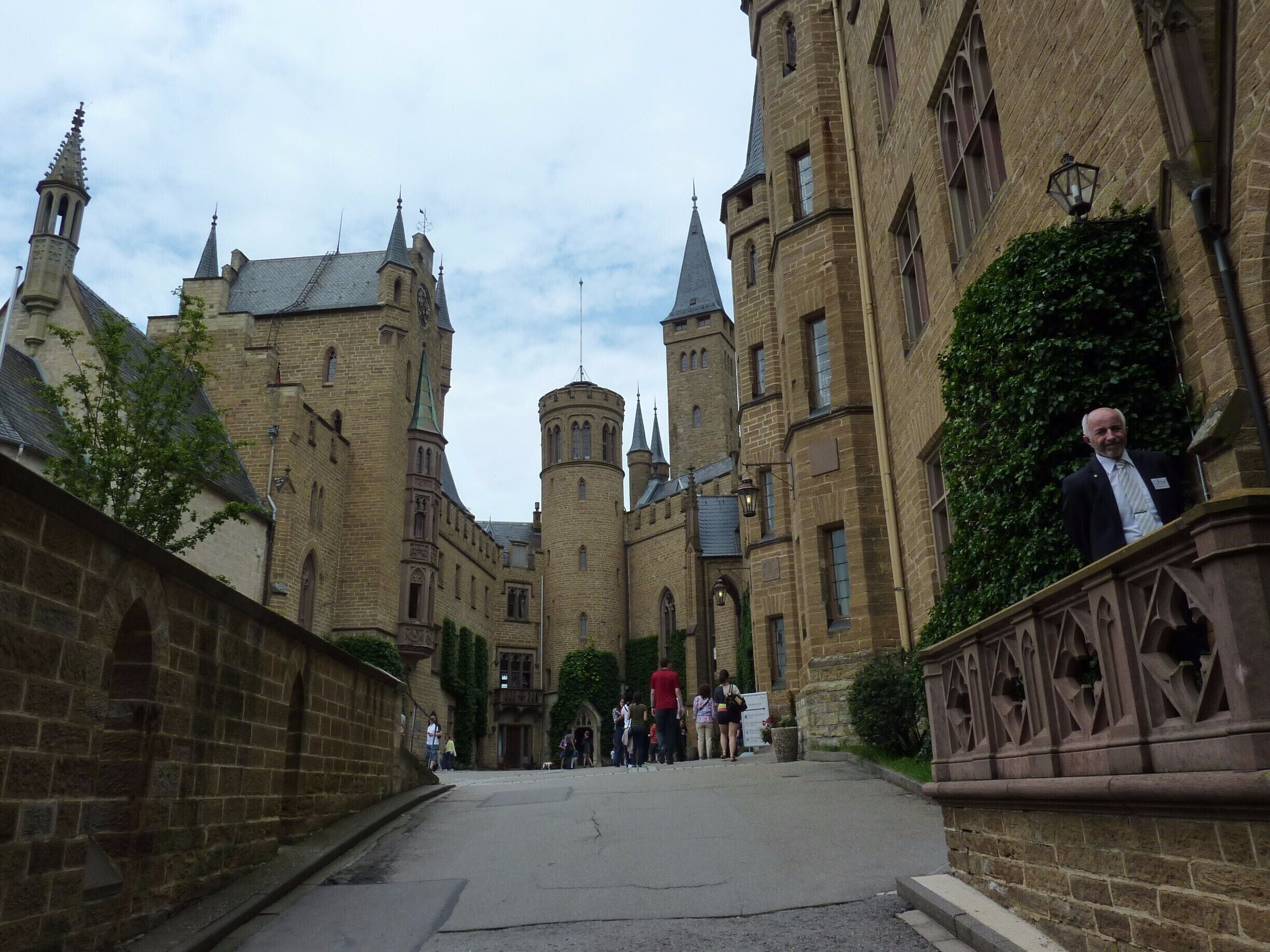 A true fairy tail castle. 