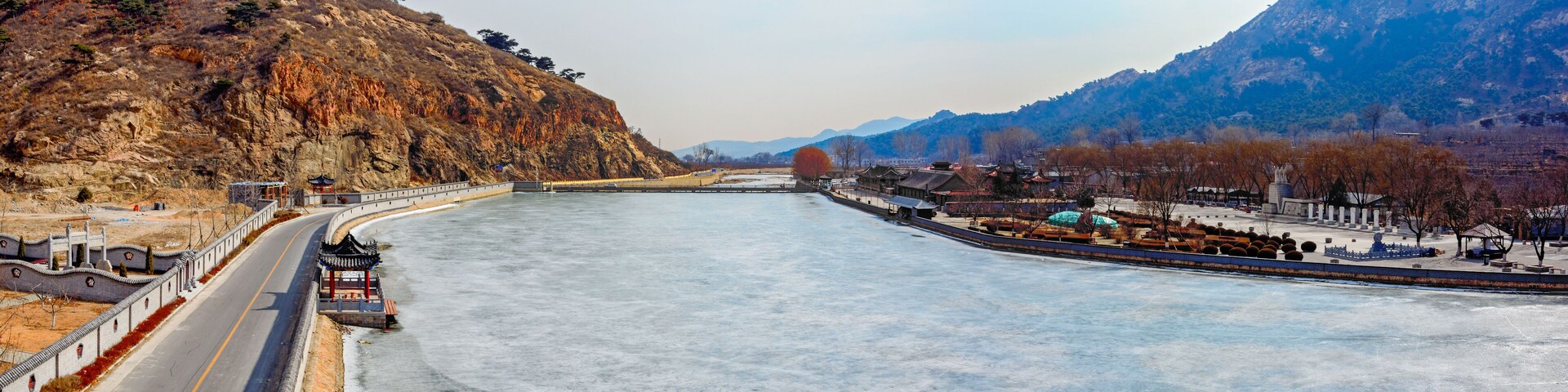 Panorama of Great Wall at Nine Water Gates section