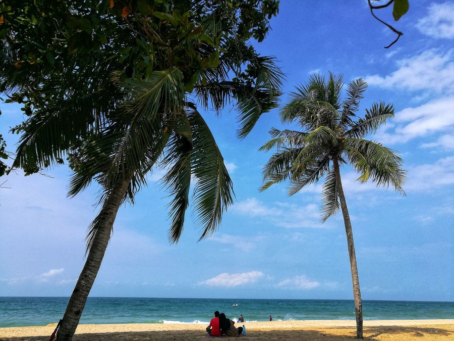 A random couple on a random shot
#beach #bluethewarmestcolor
#LifeAtExpedia
#Beaches