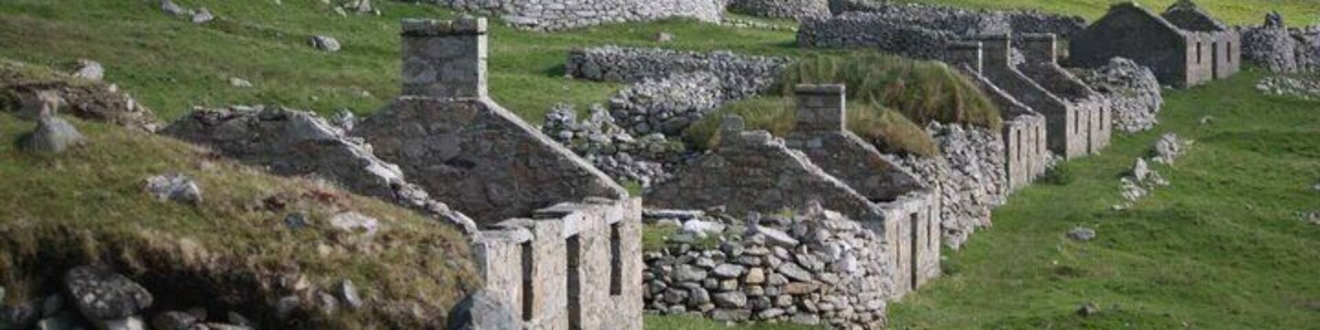 A four hour boat trip from Berneray Harbour. Worth the time. This is a fantastic experience. You can actually feel the history.
I would recommend reading about it before visiting.
#InStone