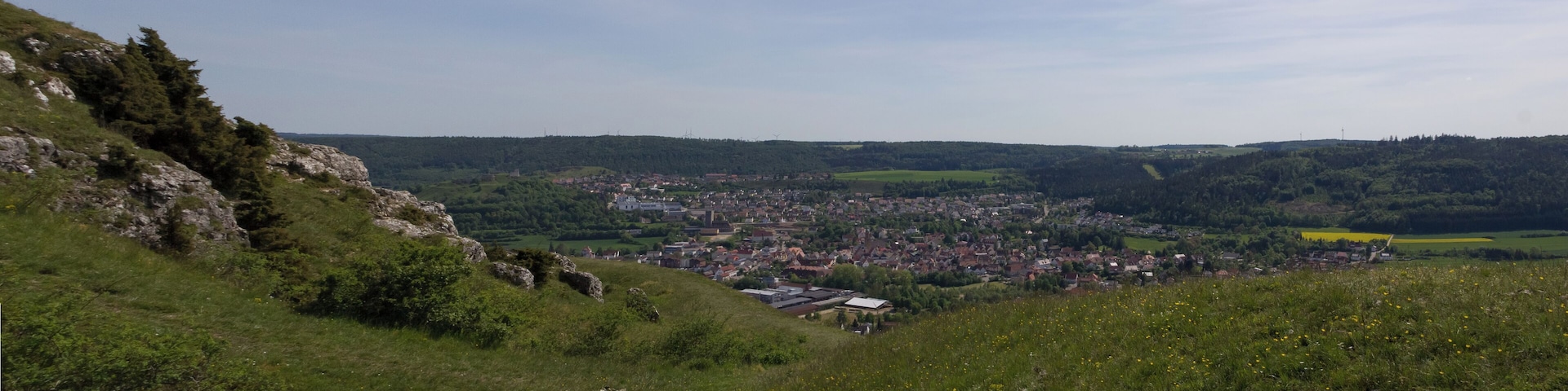 Panorama am Osthang des Ipf mit Blick auf Bopfingen.