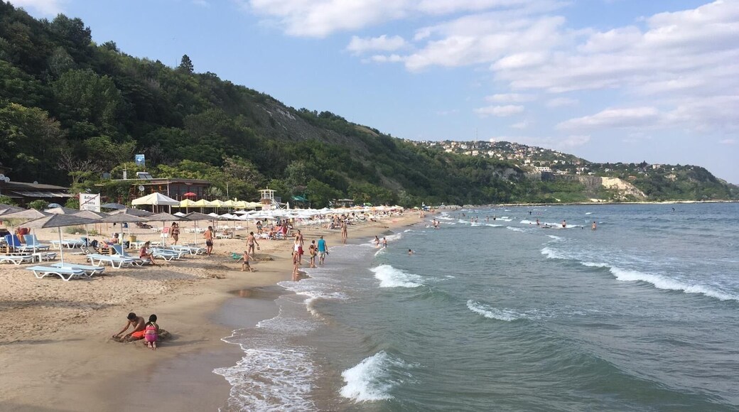 A Léna resort Bulgaria
Long sandy beach
Great walks to do along the beach
Nice hotels five stars beautiful sunshine in summer