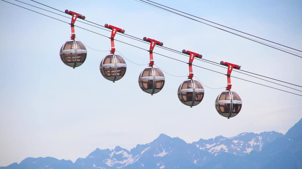 Grenoble-Bastille Cable Car featuring a gondola