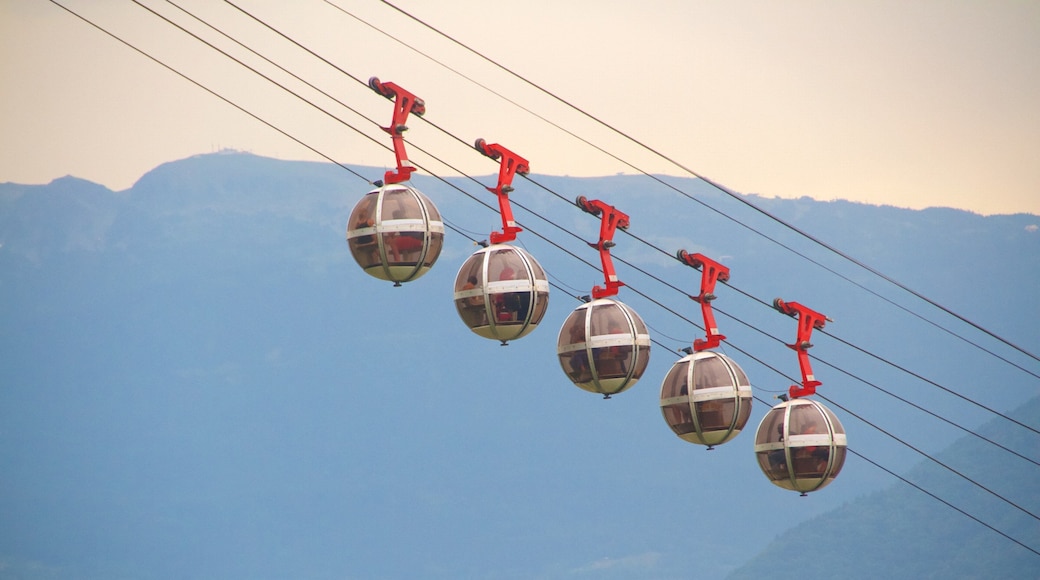 Grenoble-Bastille gondolbane fasiliteter samt gondolbane