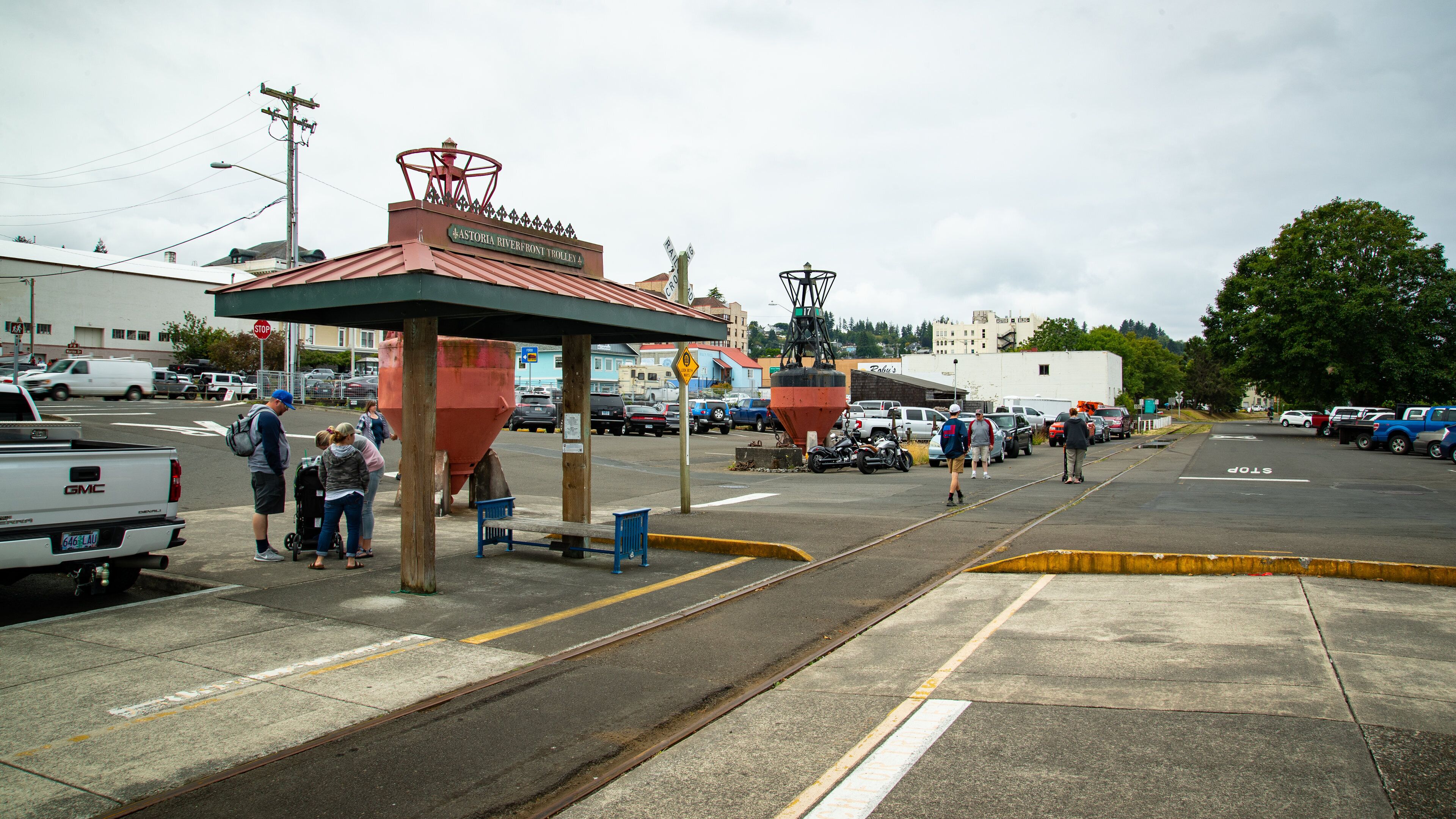 Astoria Riverfront Trolley featuring street scenes