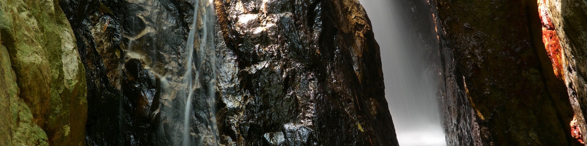 Cataratas de Bang Pae caracterizando uma cascata