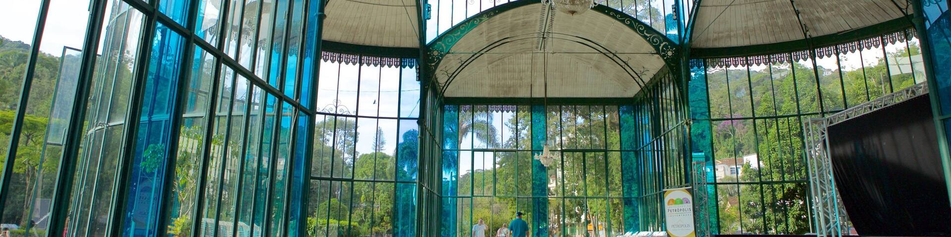 Palacio de Cristal mettant en vedette vues intérieures et architecture moderne