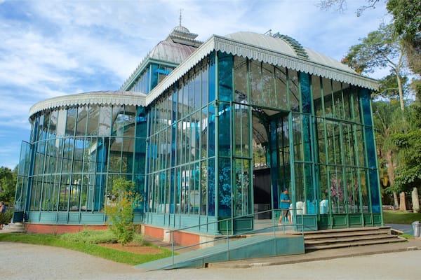 Palacio de Cristal mettant en vedette architecture moderne et parc