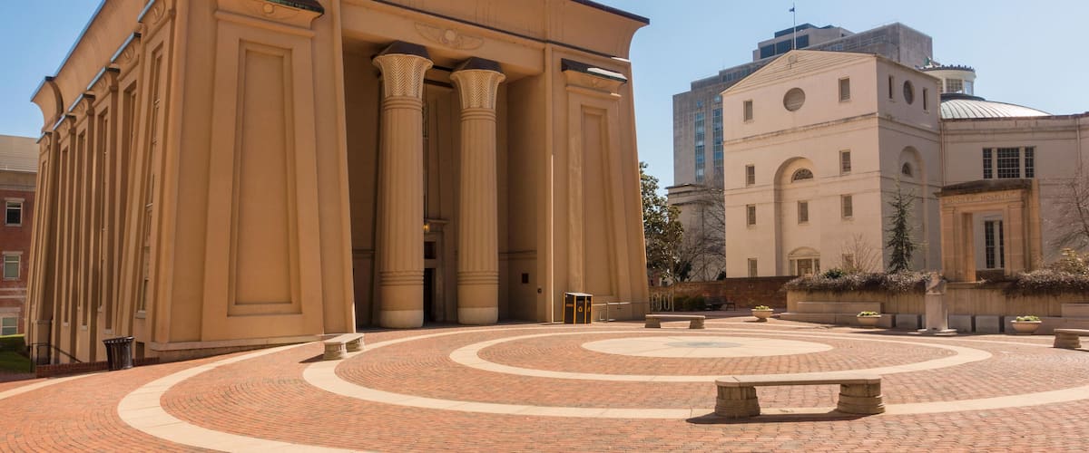 G5KT01 Egyptian building historic college Richmond Virginia