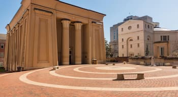 G5KT01 Egyptian building historic college Richmond Virginia