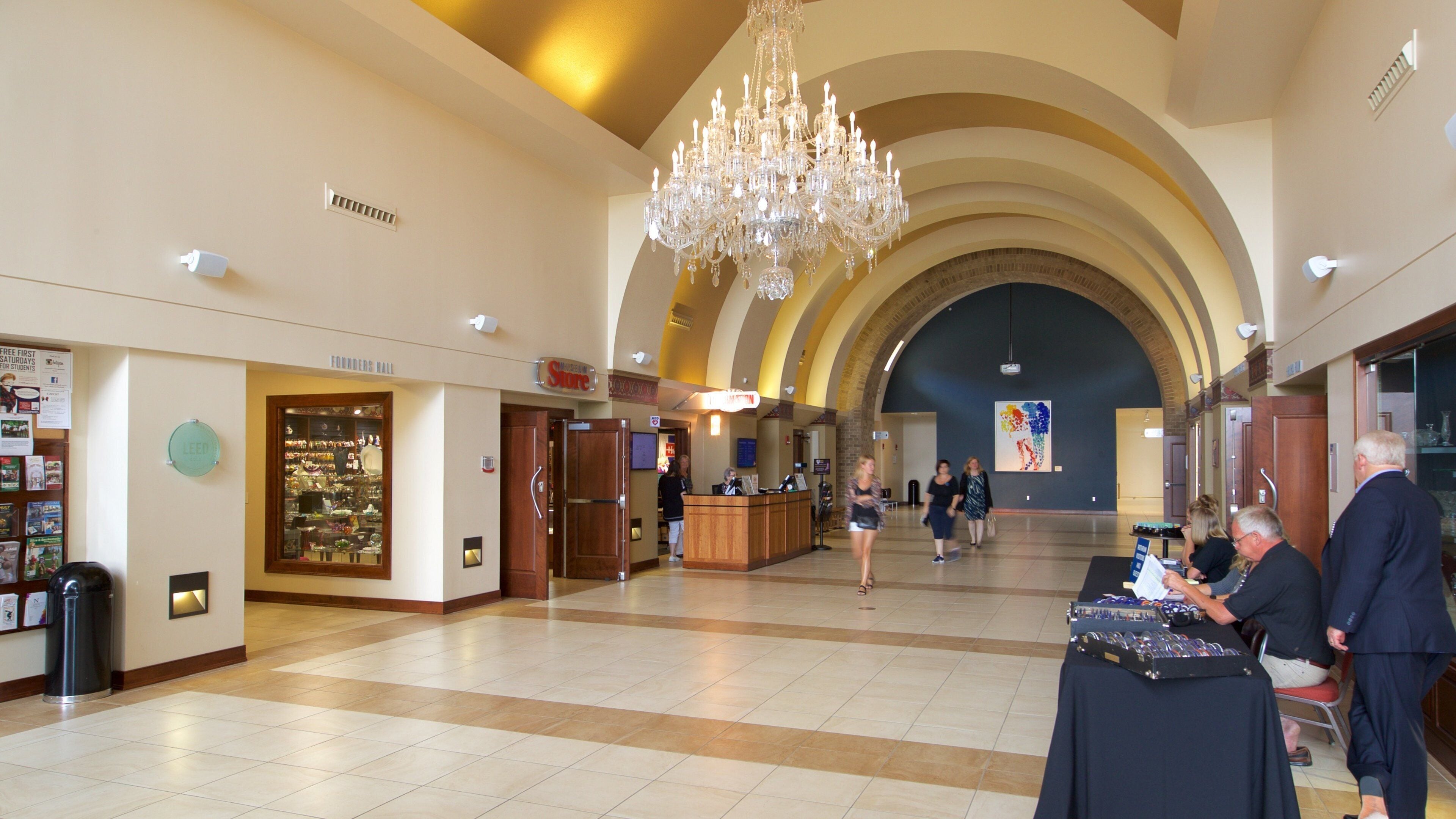 Museo y Biblioteca Nacional de República Checa y Eslovaquia que incluye vista interna