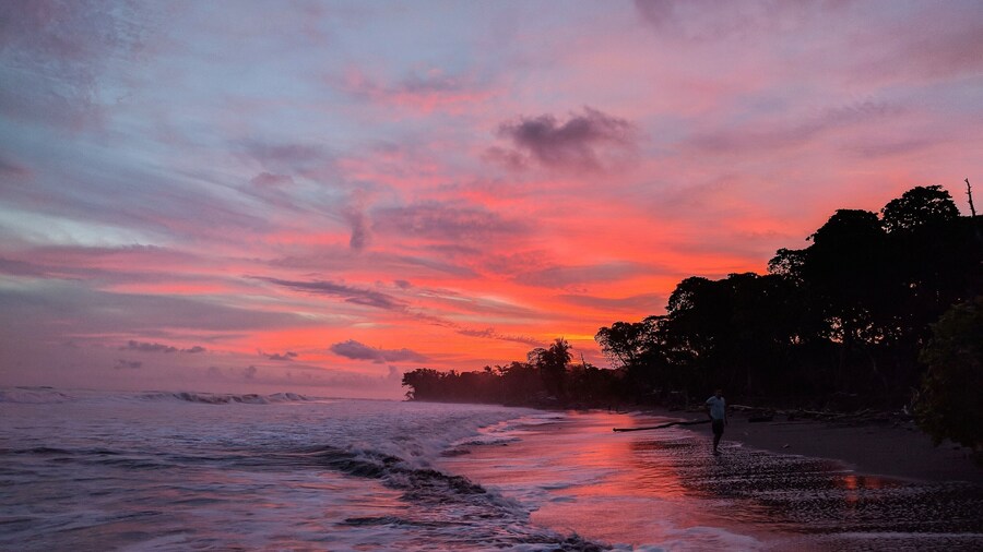 Picture perfect serene sunsets! #LifeAtExpedia