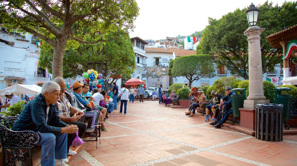 Central Mexico which includes a garden