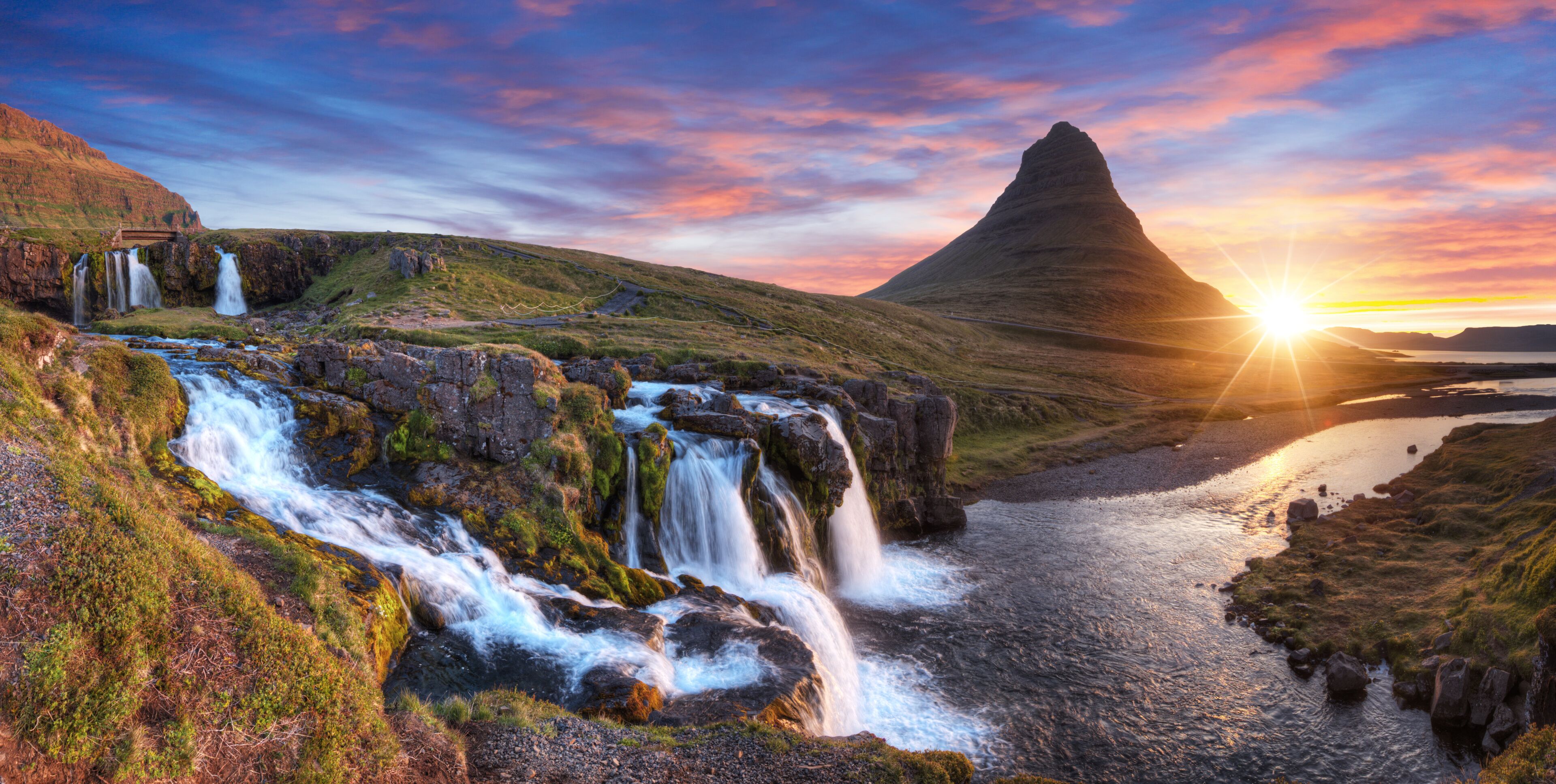 Kirkjufell 山