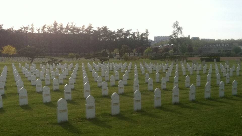 Carré musulman (le carré C), à la nécropole nationale de la Doua, à Villeurbanne.