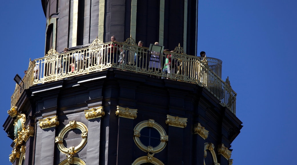 Church of Our Saviour fasiliteter samt utsikt, by og historisk arkitektur