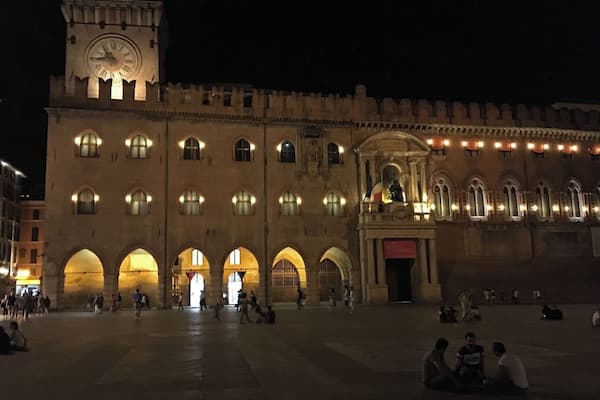 Palazzio d'Accursio on The Piazza Maggiore, Bologna at night. The palace was once the administrative centre of Bologna. Located on the Piazza Maggiore, it was the city's Town Hall until 2008. The palace is now home to the Civic Art Collection, with paintings from the Middle Ages to the 19th century, and the town libraries.