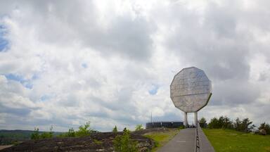 Northeastern Ontario showing signage