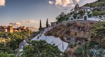 View over Sacromonte in Granada, Andalucia, Spain; Shutterstock ID 665819947; PO: Hcom Destination Content neighborhoods; Client: Hotels.com; Other: Hcom brand budge