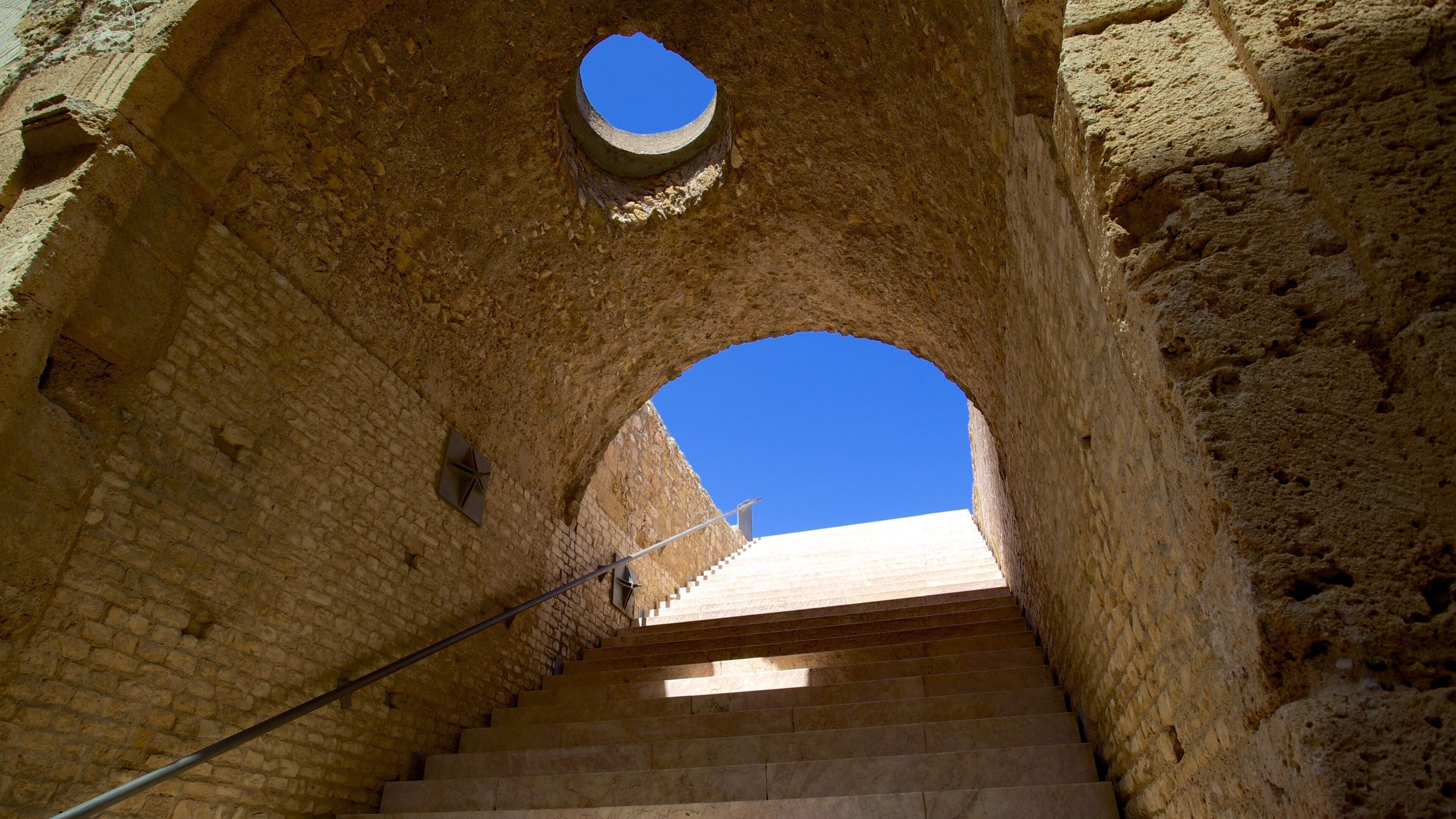 タラゴナ ローマの壁 フィーチャー 遺跡・遺産 と 廃墟