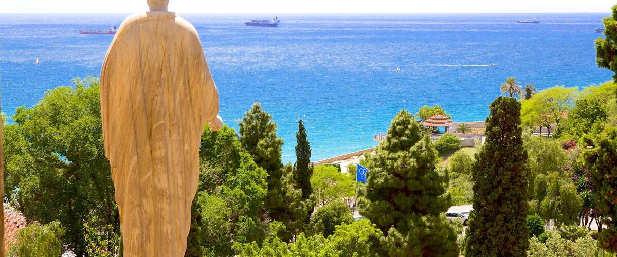National Archaeological Museum of Tarragona which includes a statue or sculpture, general coastal views and landscape views