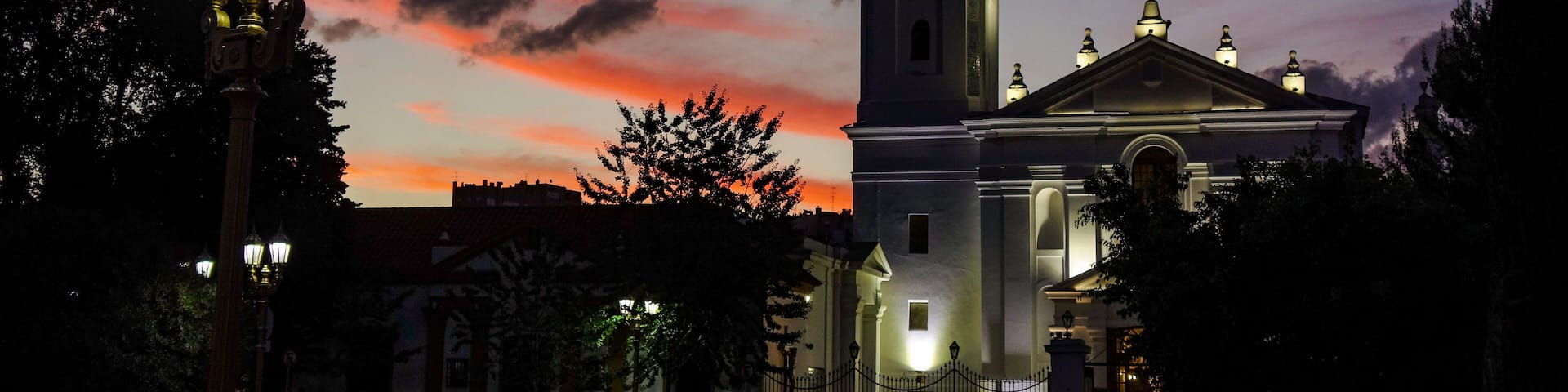 Chiesa al tramonto. (Buenos Aires-Nuestra Senora del Pilar)