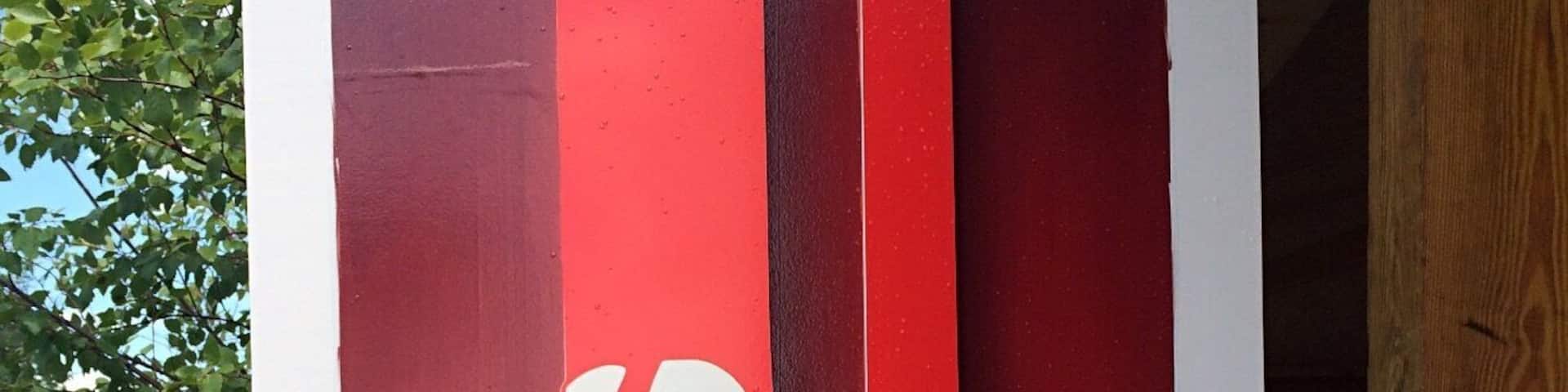 It's very nice vineyard...I think it get 4 tasting rooms..one of them is for beer...there is a tasting room in the back very hippy..love it..,