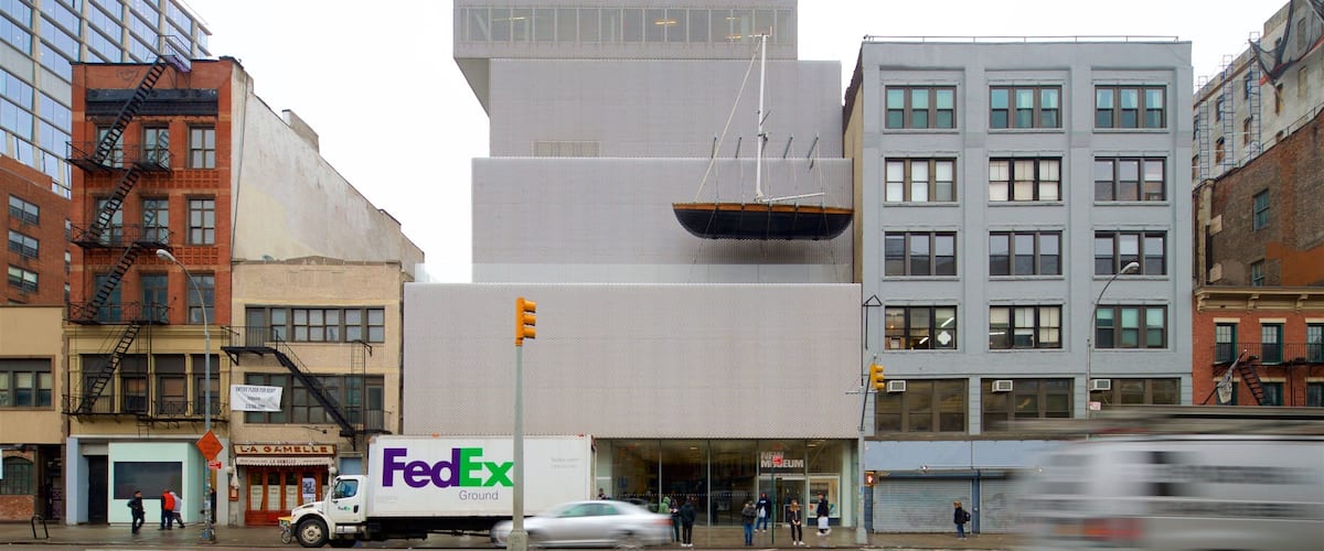New Museum featuring a city