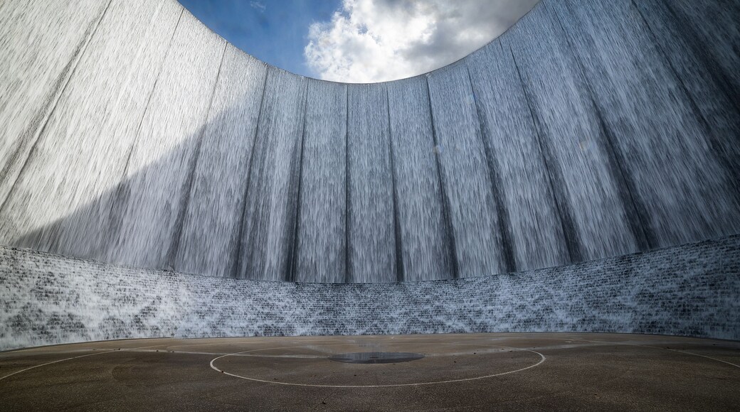 Gerald D. Hines Waterwall Park