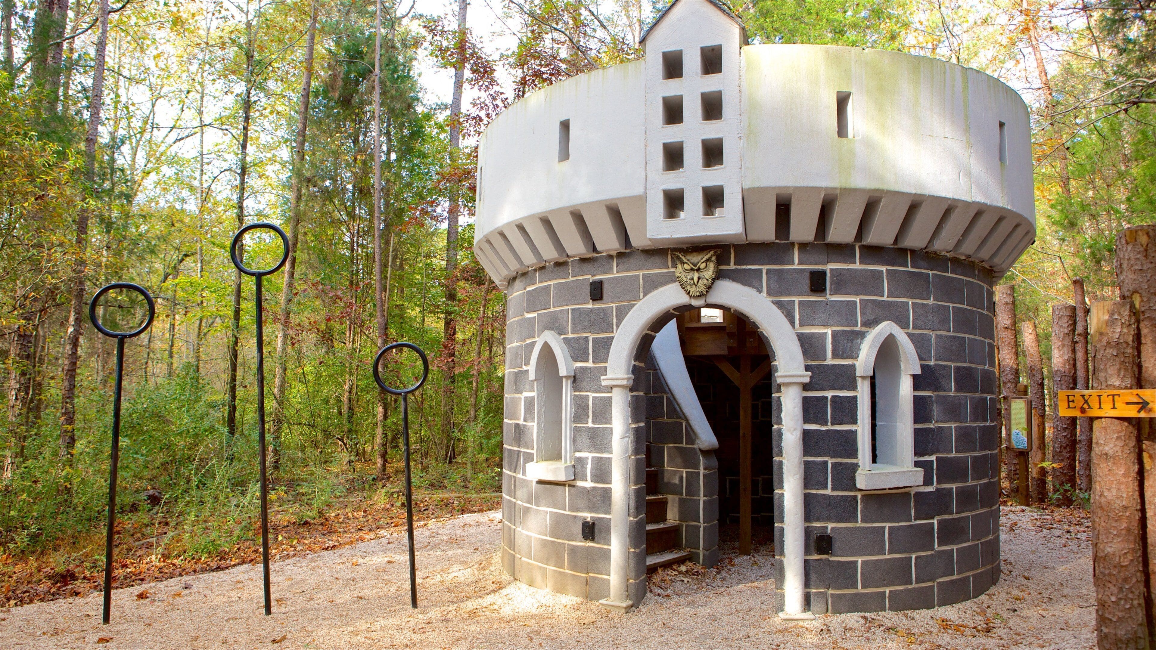 Carolina Raptor Center which includes a garden and forest scenes
