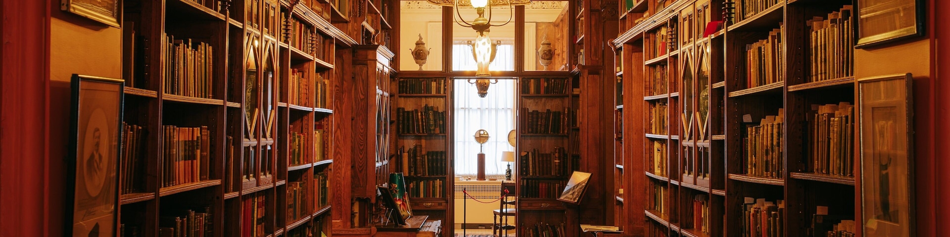 Evergreen Museum and Library which includes heritage elements and interior views