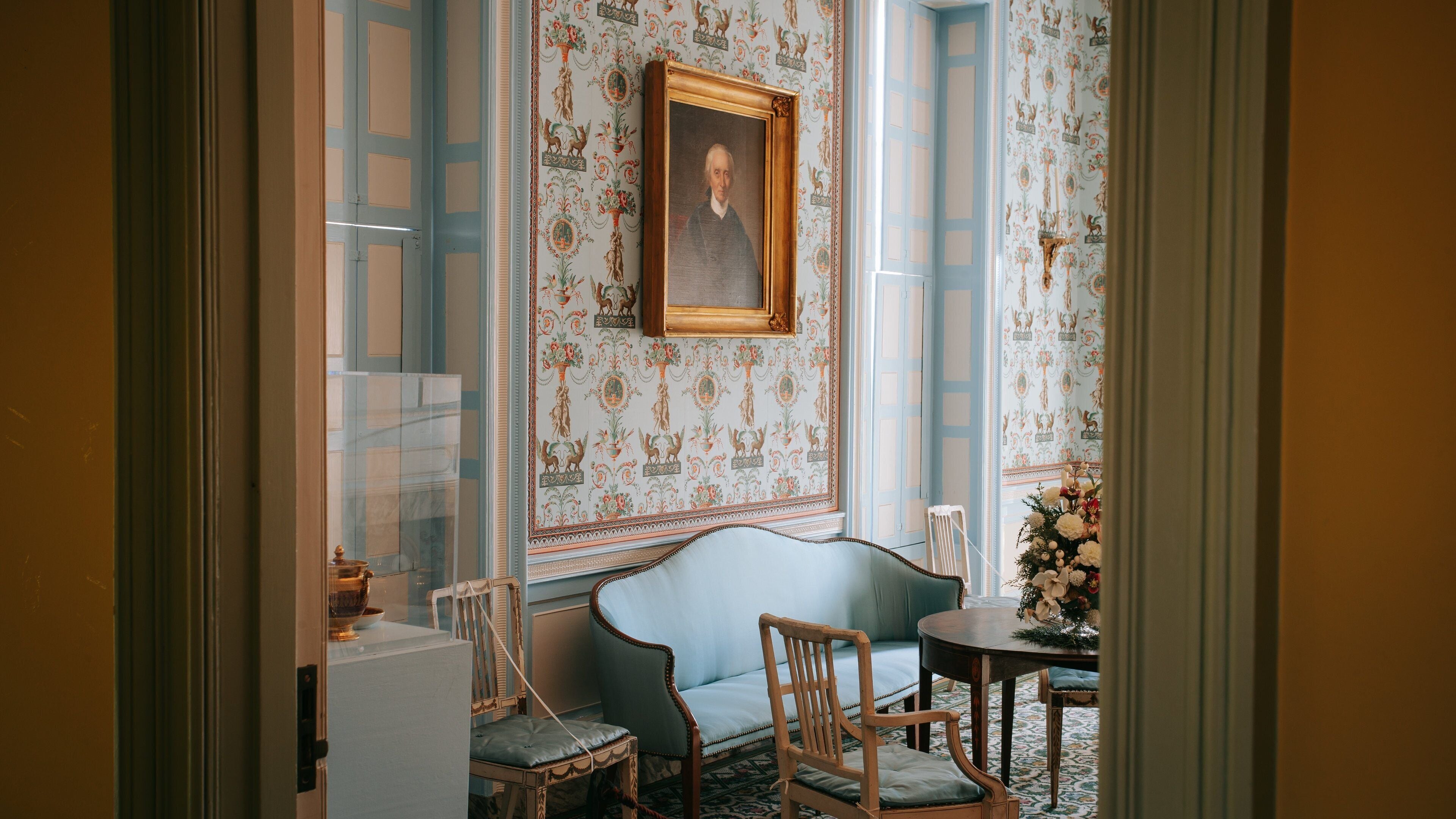 Homewood Museum featuring heritage elements, art and interior views