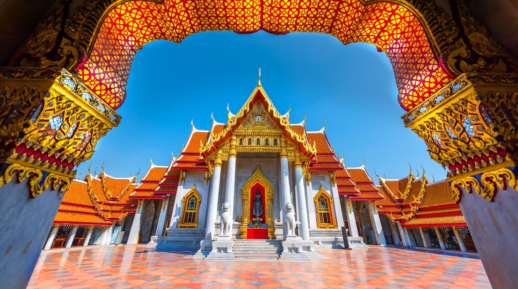 View through the gate to Wat Benchamabophit in Bangkok City, Thailand.