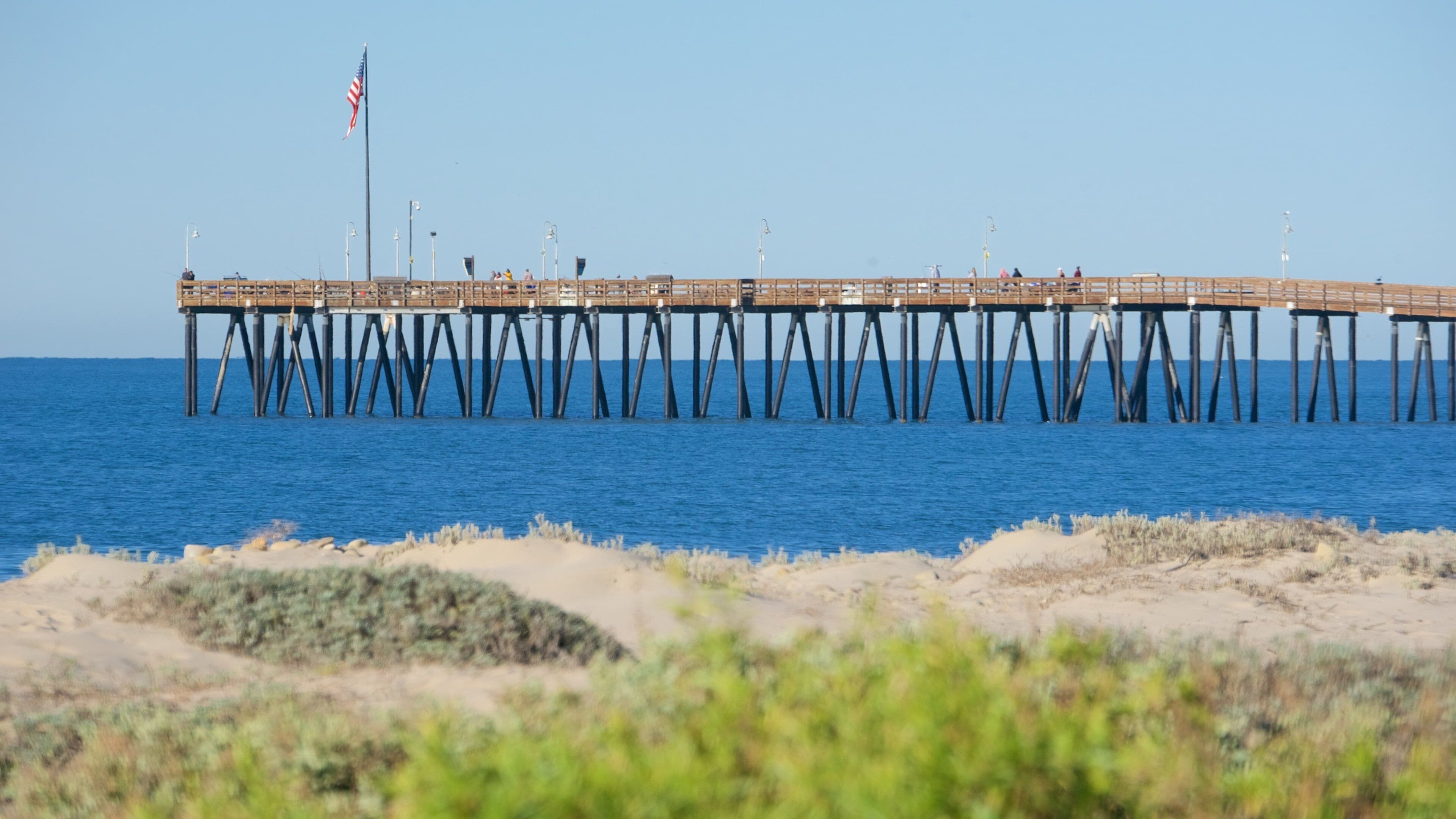 Ventura mostrando vistas generales de la costa