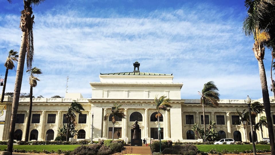 A fantastic little coastal town, which seems to have found a balance between local and tourist.