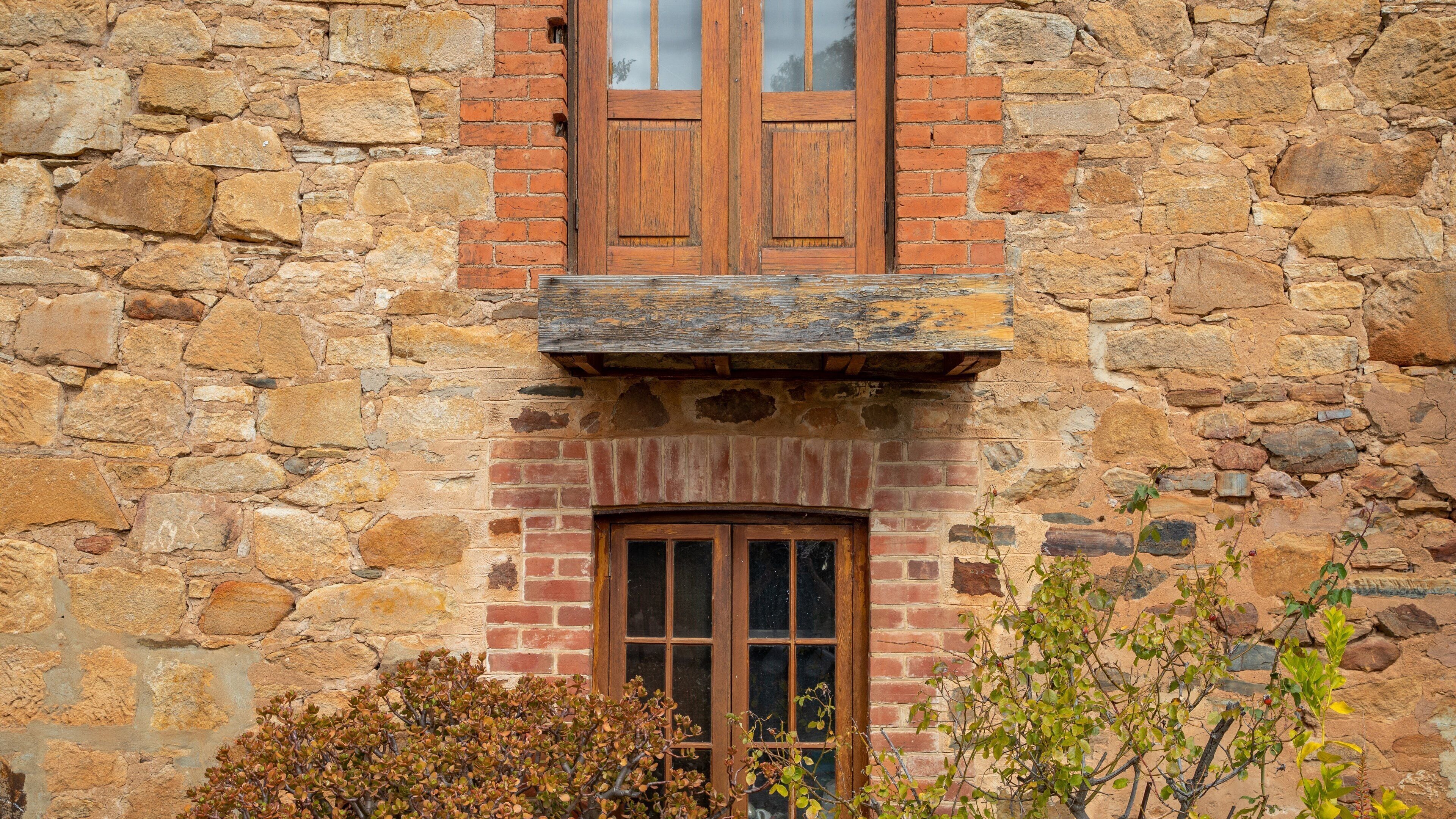 Crabtree Watervale Wines showing heritage elements