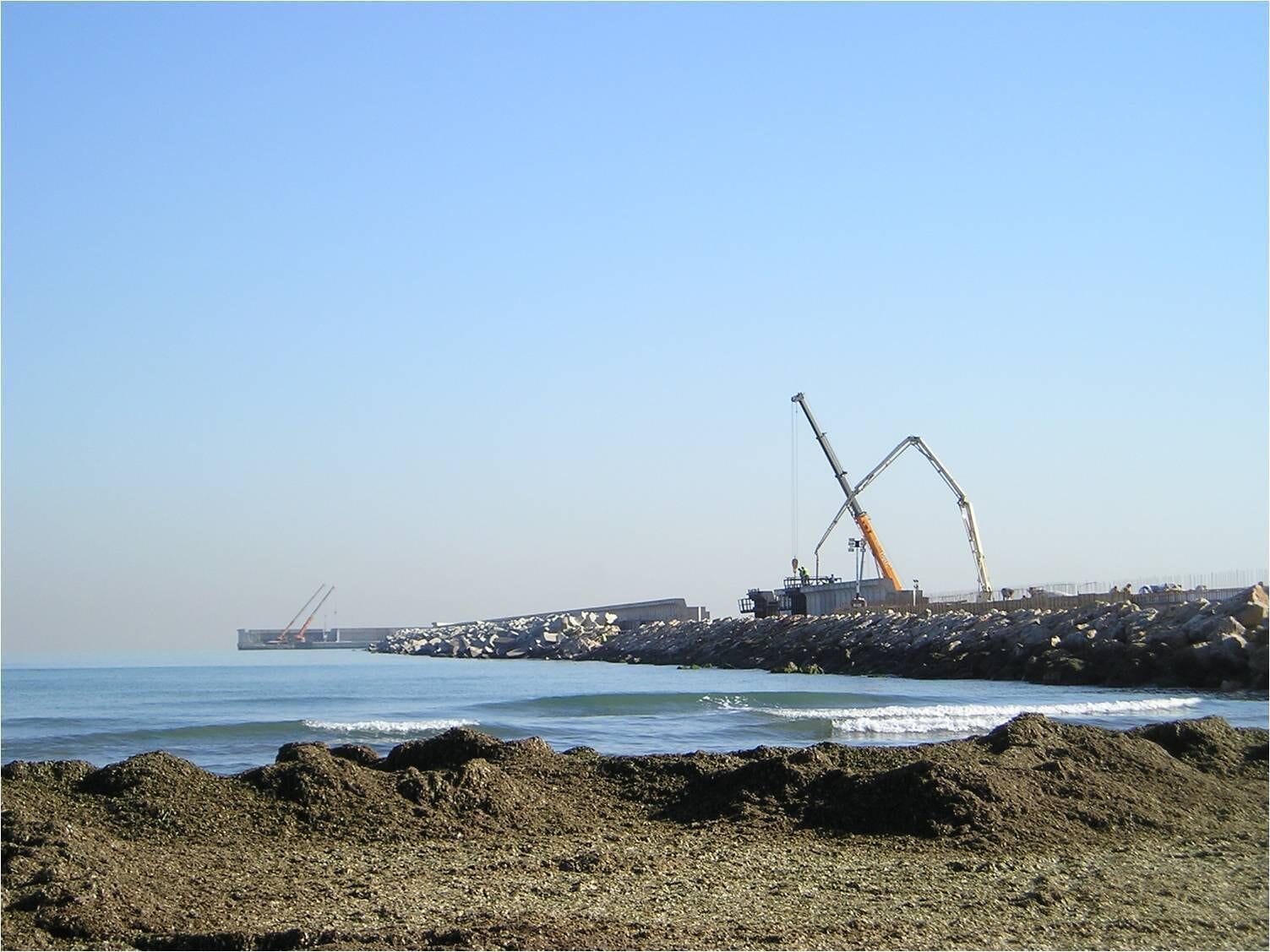 Espalda del Contradique Ribera Norte.