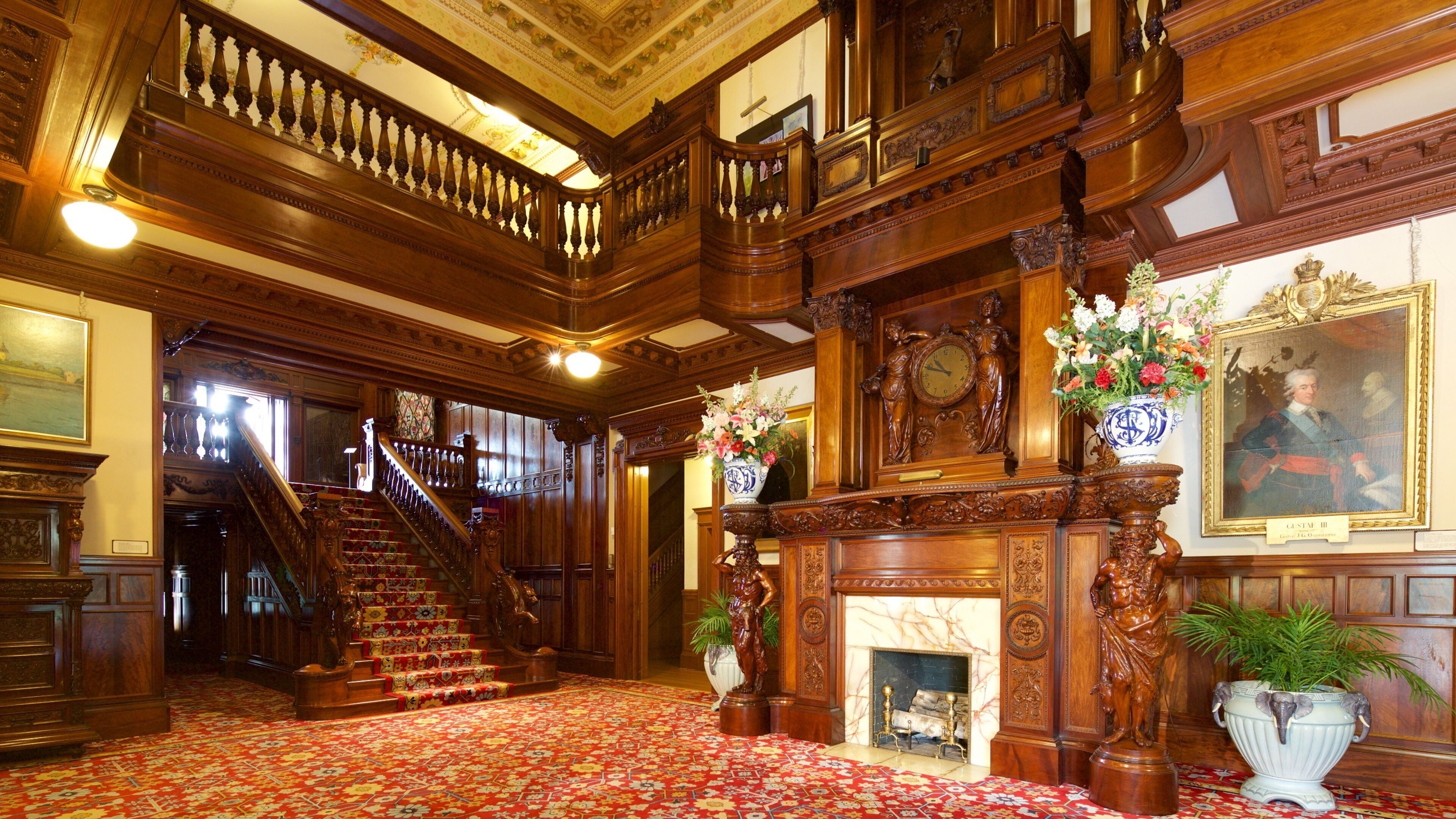 American Swedish Institute mostrando vistas de interior, elementos patrimoniales y flores