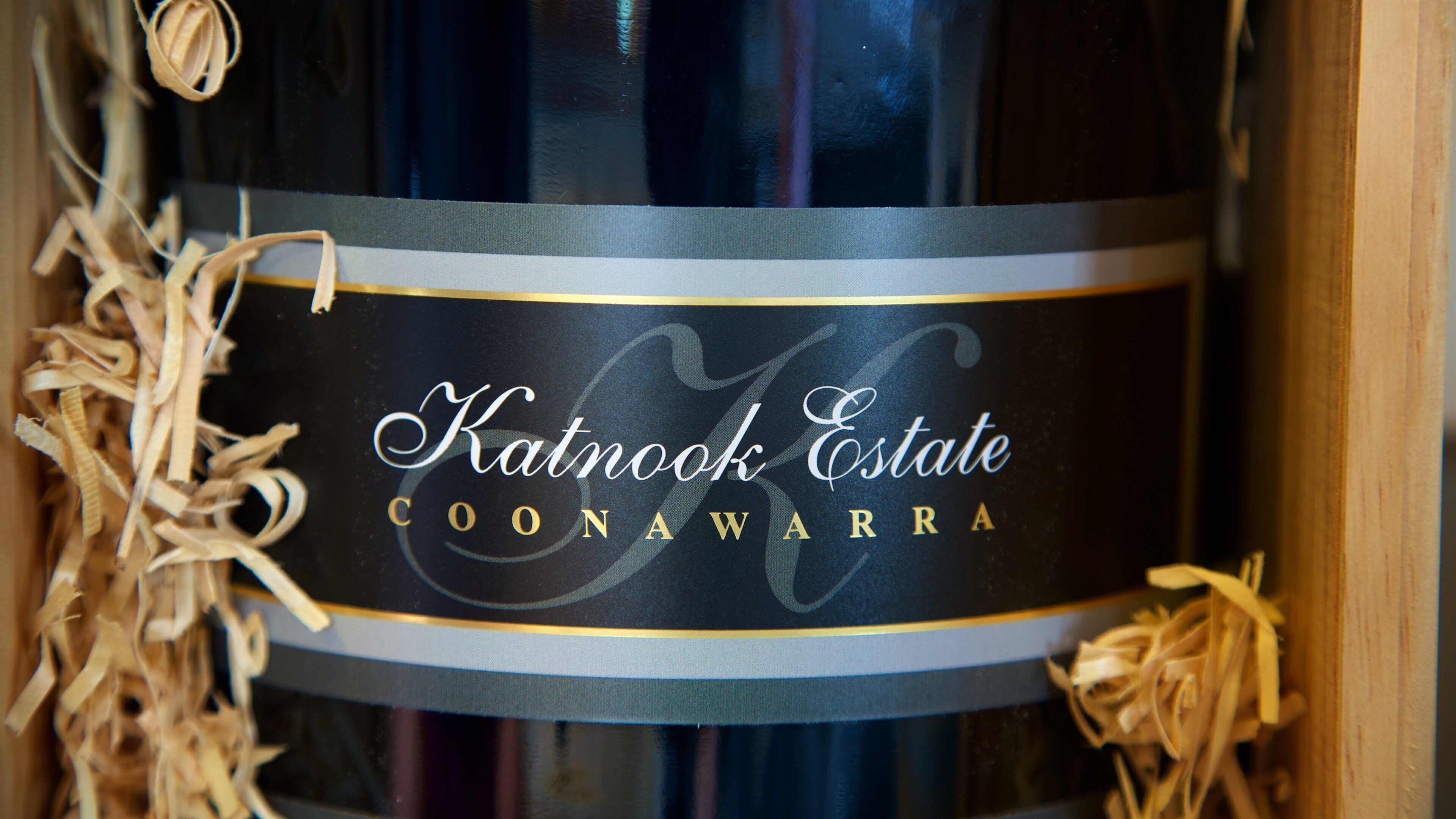 Katnook Estate showing drinks or beverages