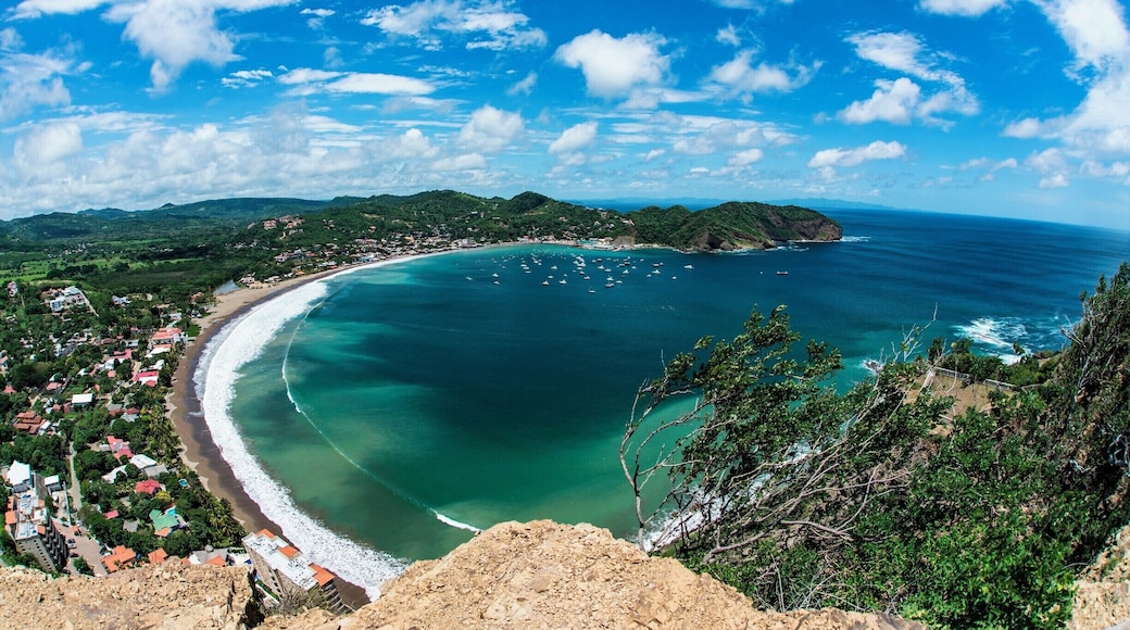 The view of San Juan Del Sur from the Christ of the Mercy vista. #BeachBound