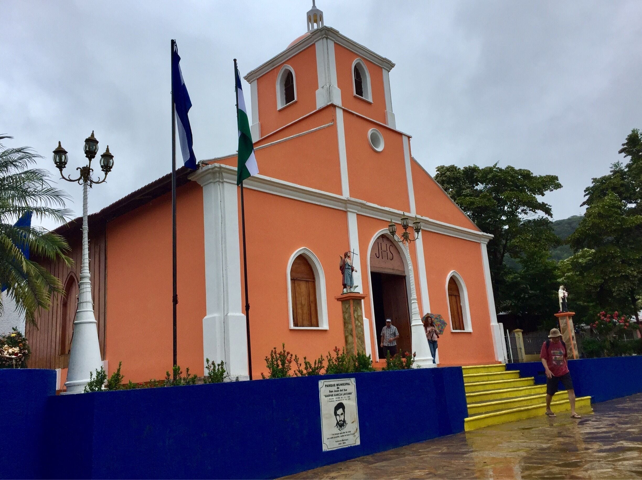Up until 2 days ago this church was yellow!  Previous to that it was blue. How fun that they change the colors so frequently!