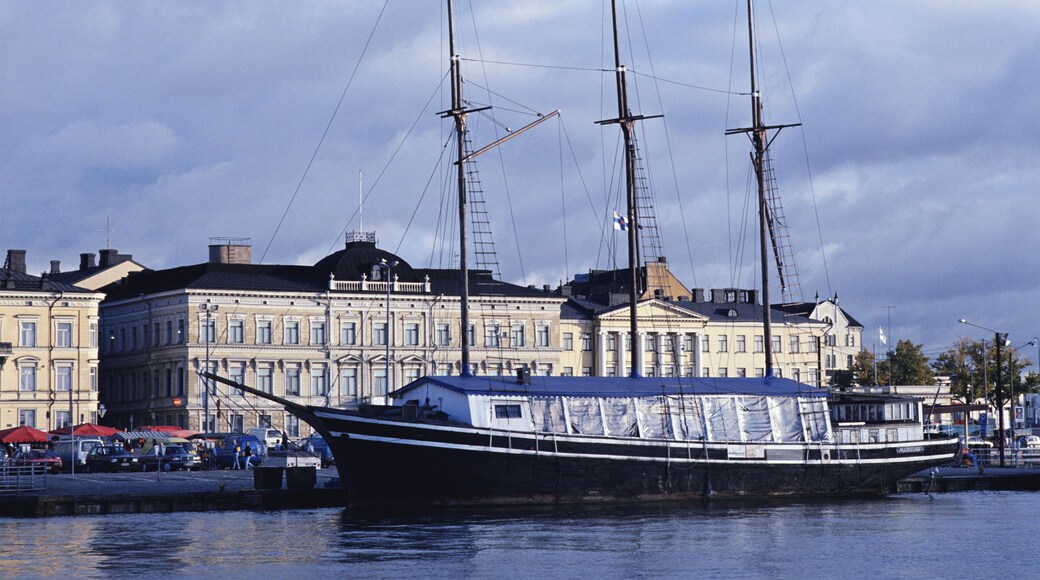 Terminal South Harbour Olympia