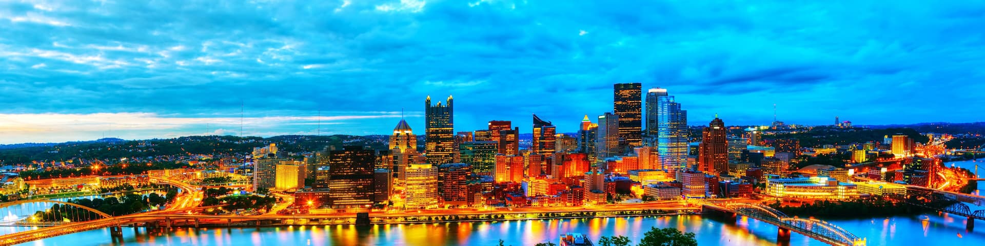 Panoramic aerial overview of Pittsburgh