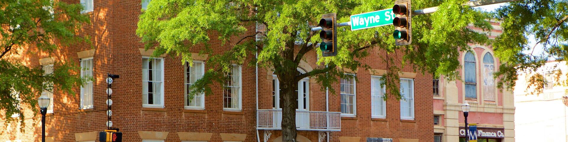 Milledgeville featuring a city