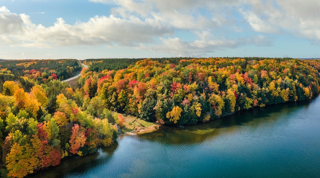 Colorful Autumn scenic drive to Hodenpyl Dam Scenic Turnout - Central Michigan