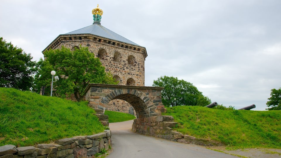 Skansen Kronan featuring chateau or palace and heritage architecture